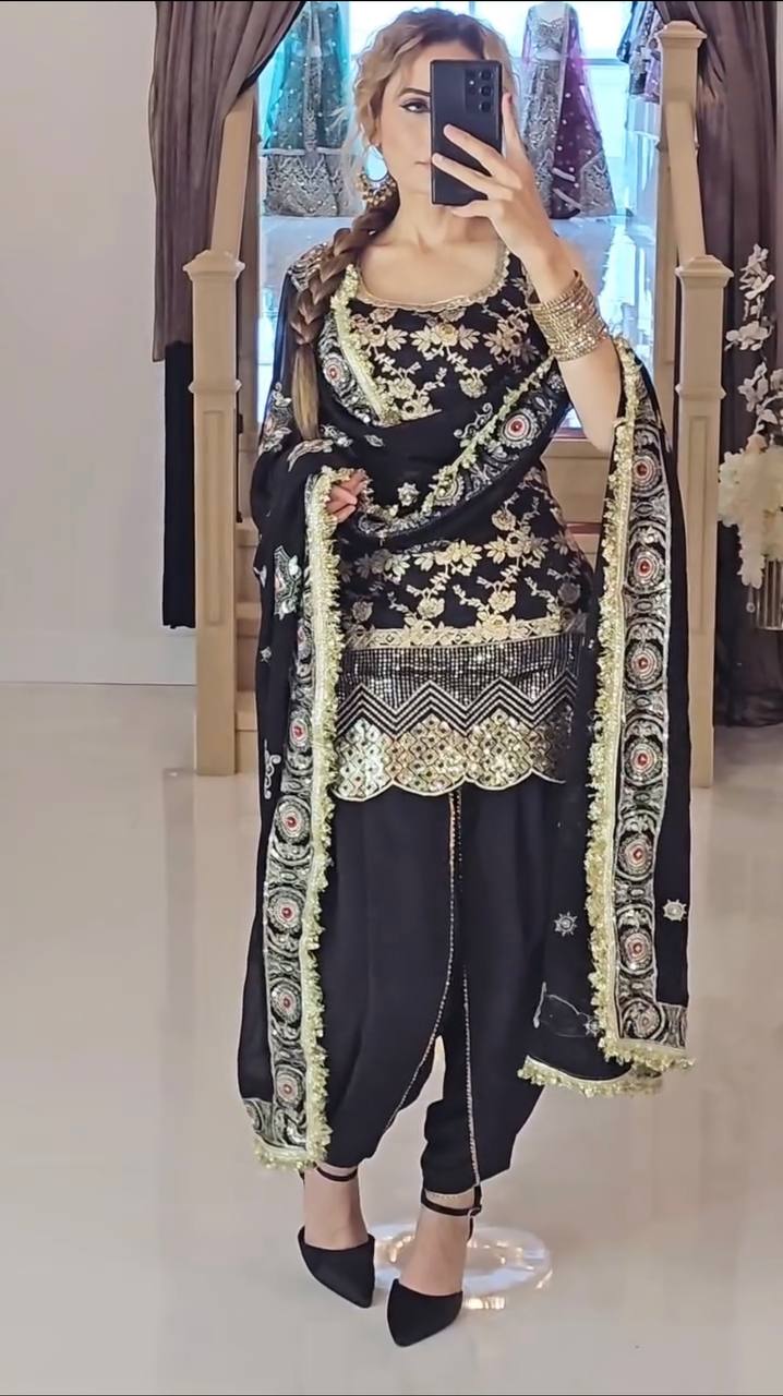 Regal Obsidian Floral Hand-Crafted Ensemble